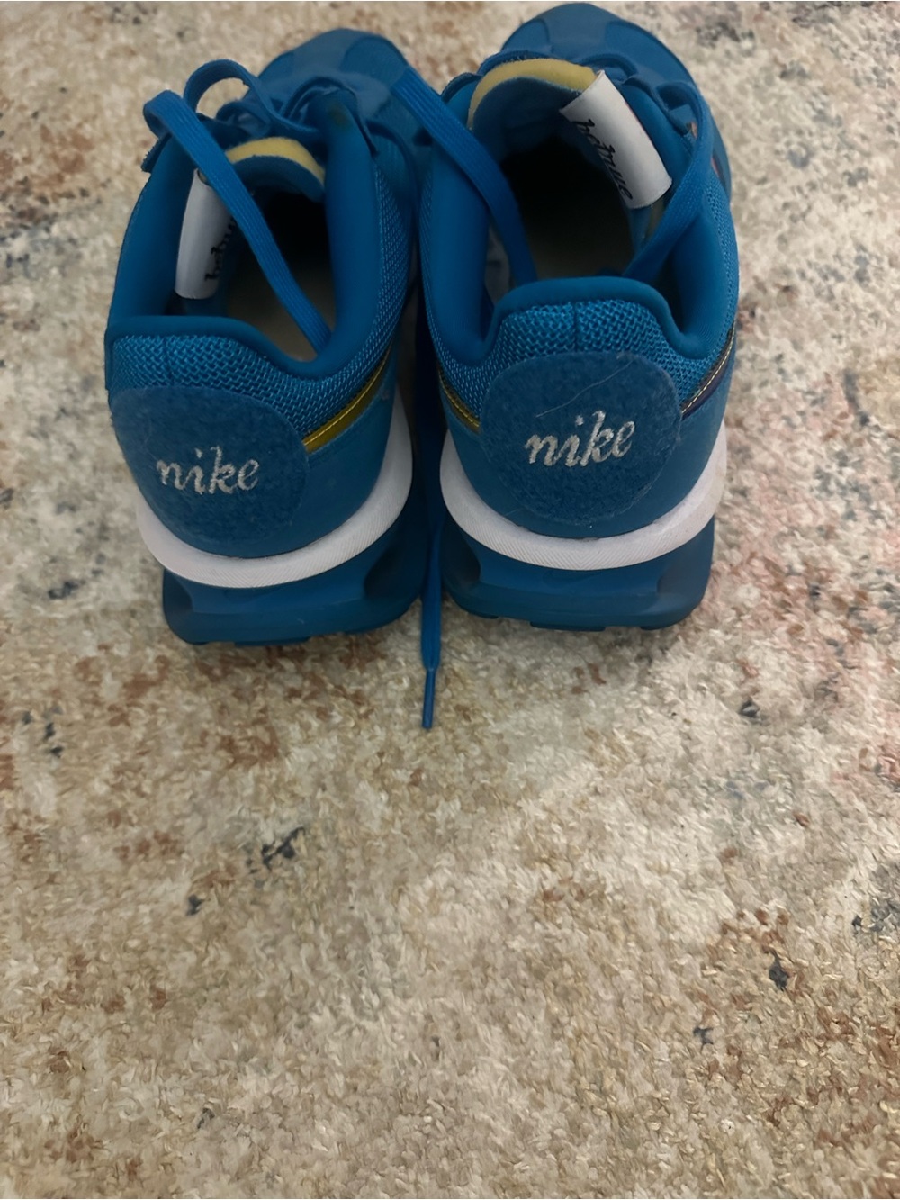 Nike Air Max - Picture 3 of 5